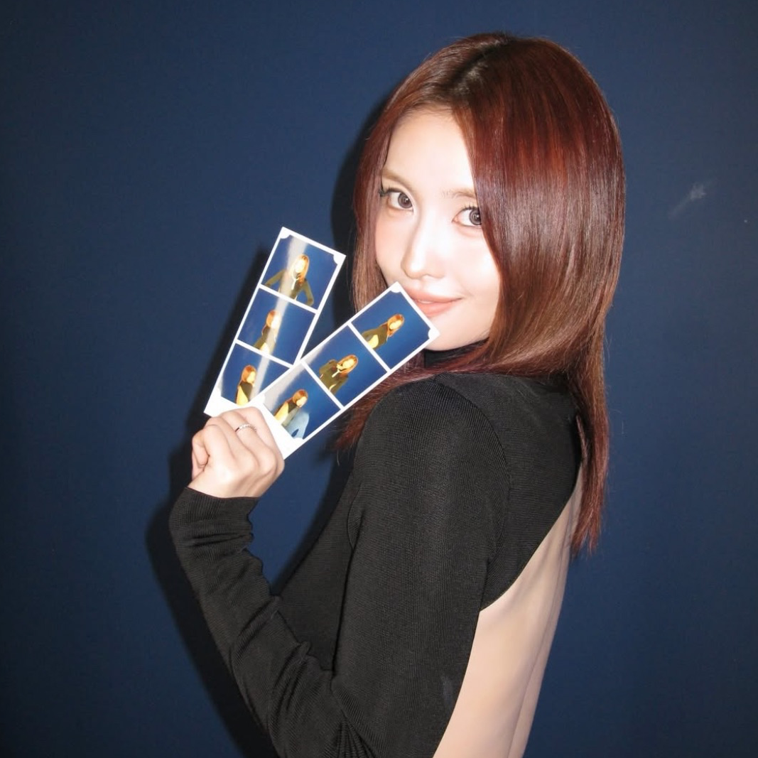 Momo (TWICE)的最新活動照片