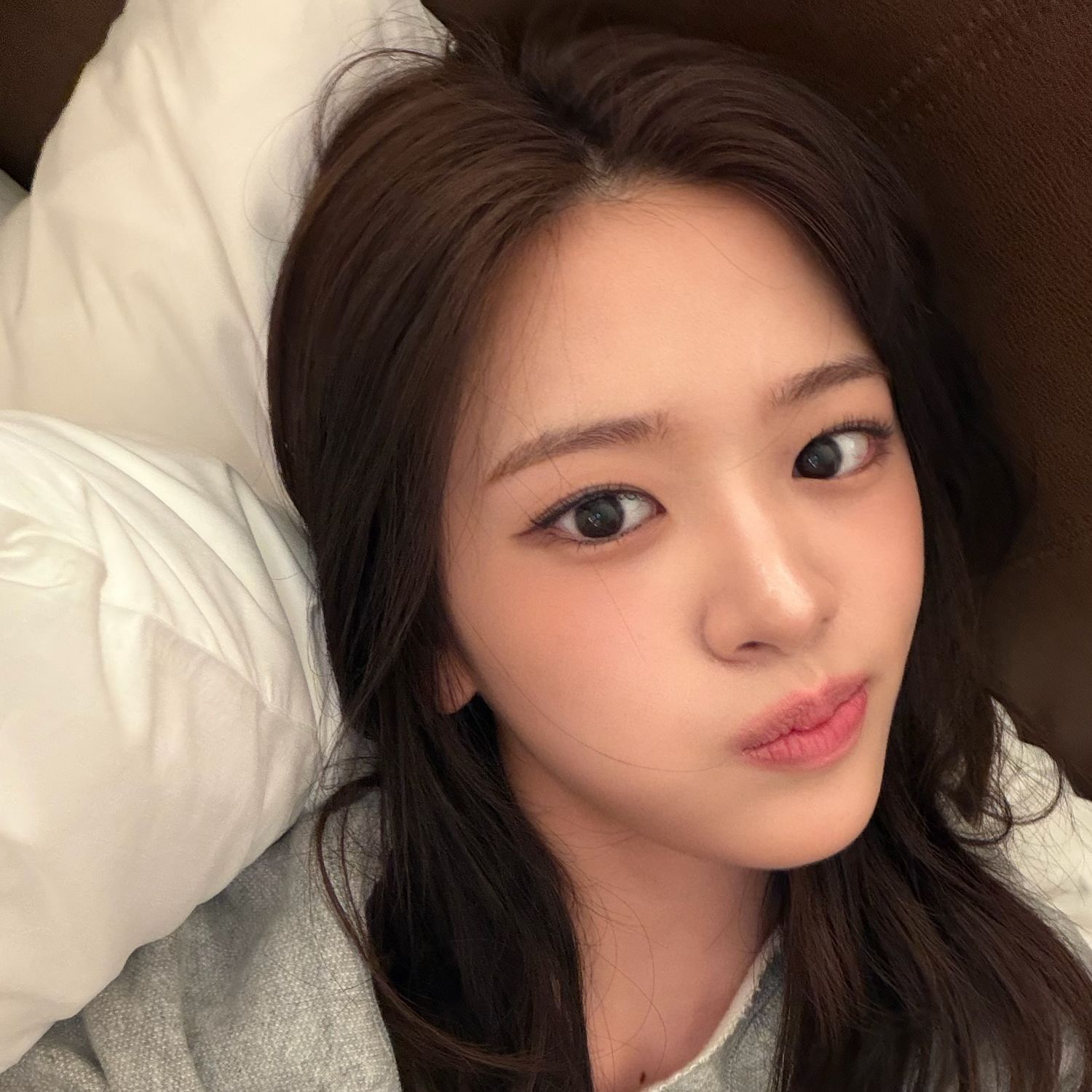 Recent activity shot of An Yujin (IVE)