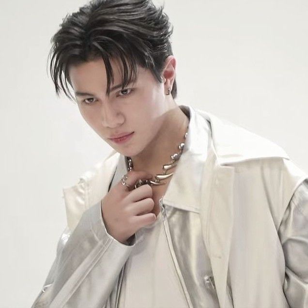 A moment captured by William (LYKN)'s fan