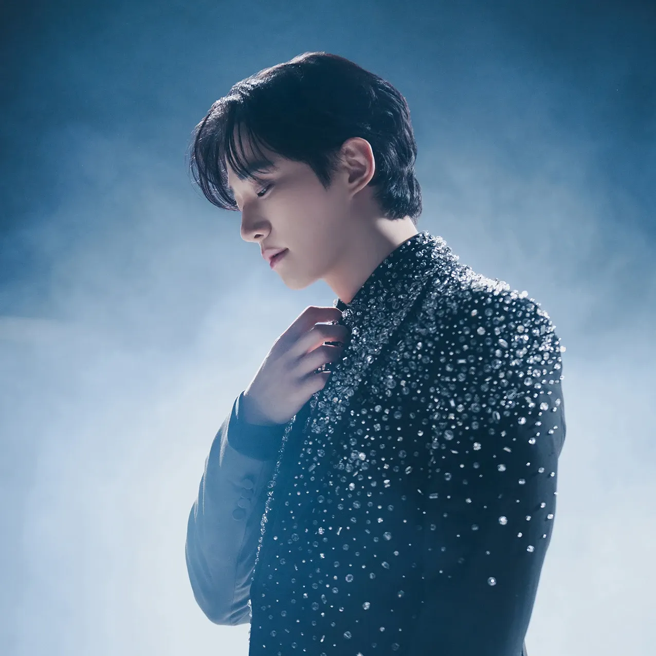 Behind-the-scenes cut of Junho (2PM)
