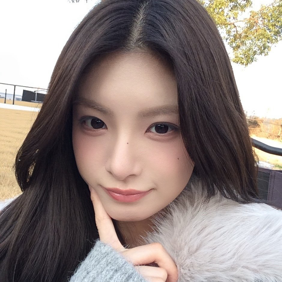 Latest photo of Yiren