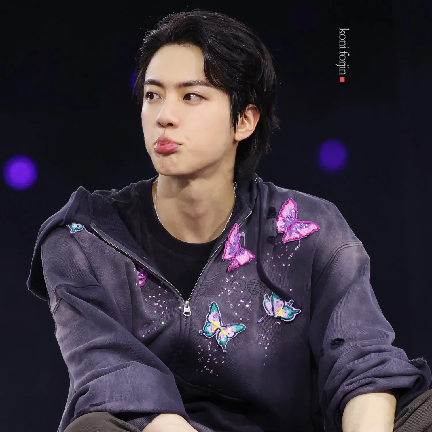 Foto terbaru Jin (BTS)