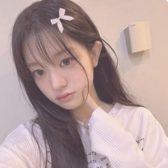 Latest photo of Minju (ILLIT)