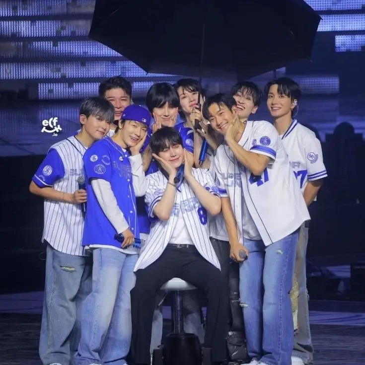 Momen yang diabadikan oleh penggemar Super Junior