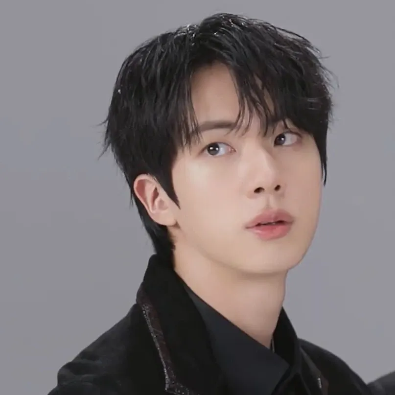 진 (방탄소년단)의 비하인드 컷