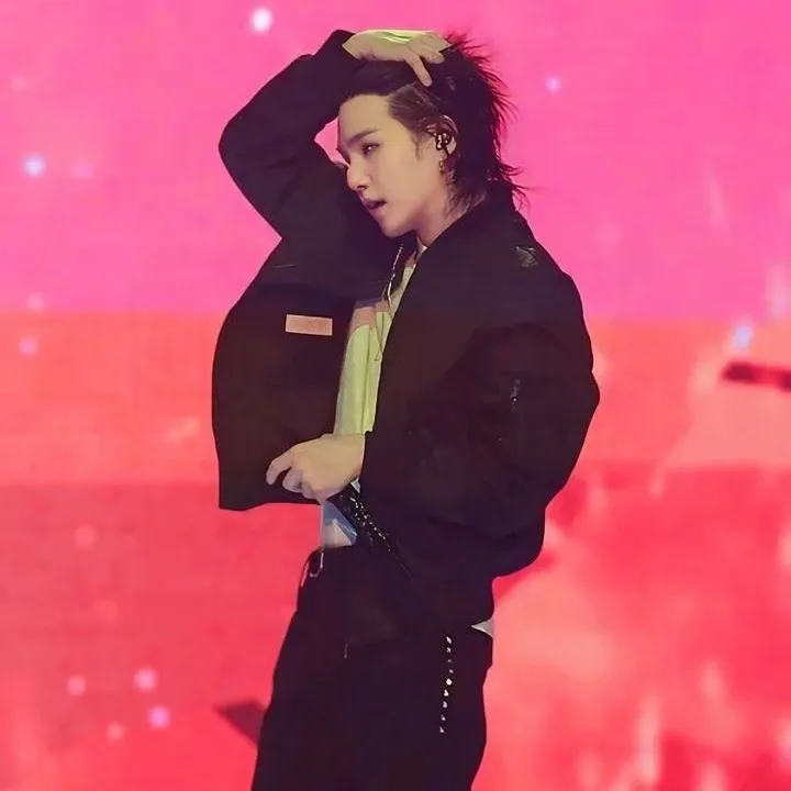 Latest photo of SUGA (BTS)