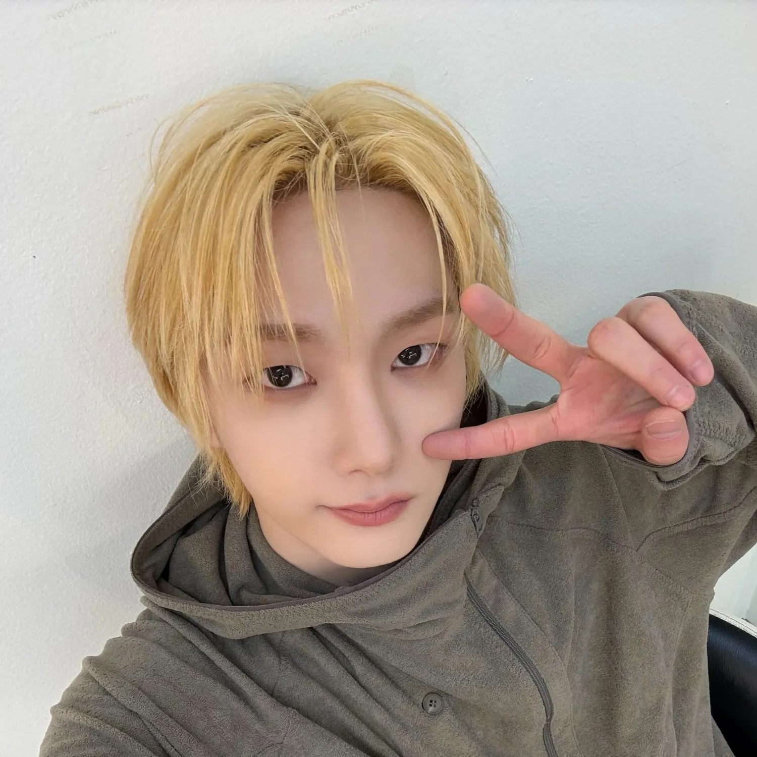 Behind-the-scenes cut of Sungho (BOYNEXTDOOR)