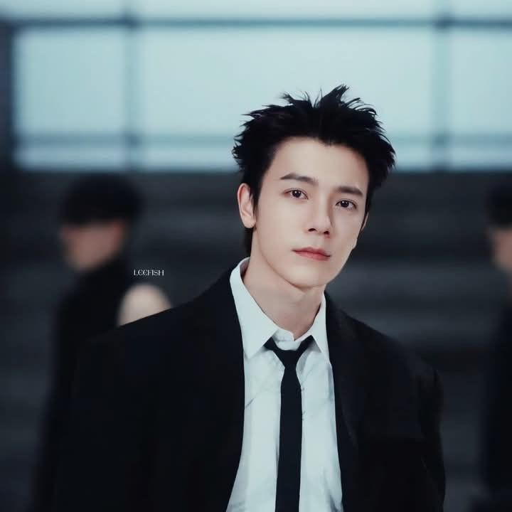 Behind-the-scenes cut of Donghae (Super Junior)