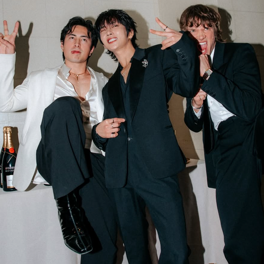 Latest photo of Joshua (SEVENTEEN)