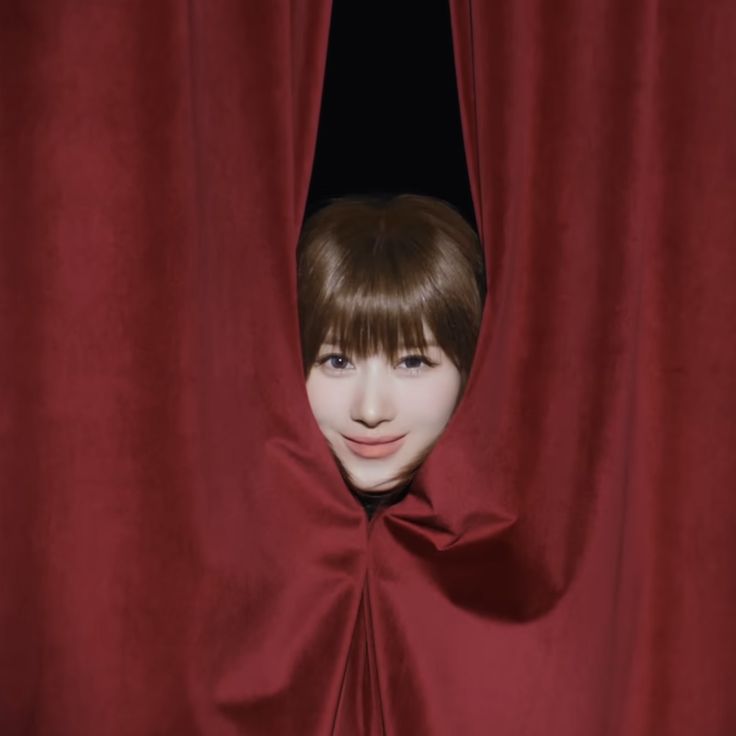 サナ (TWICE)の最新写真