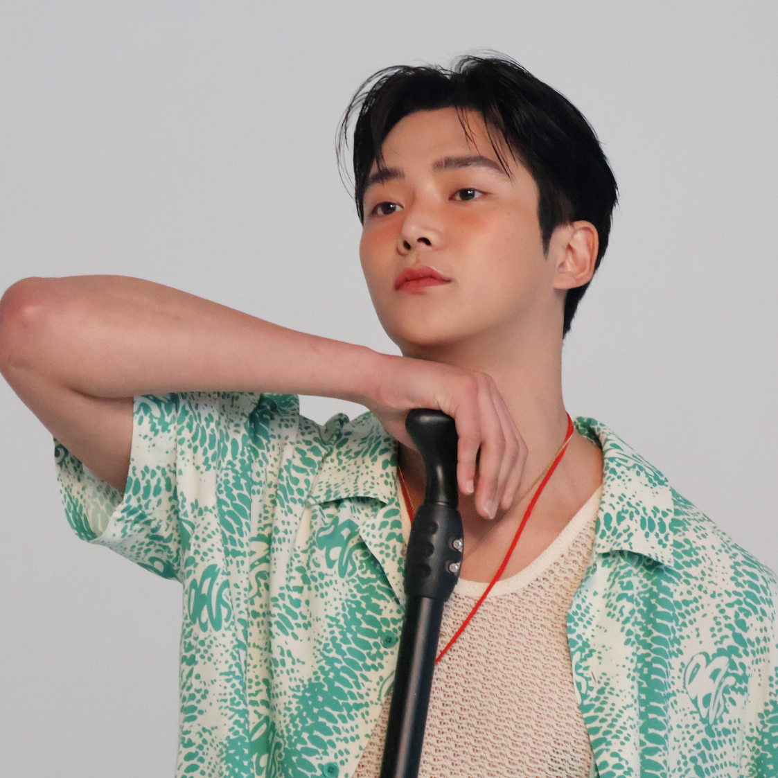 로운의 비하인드 컷