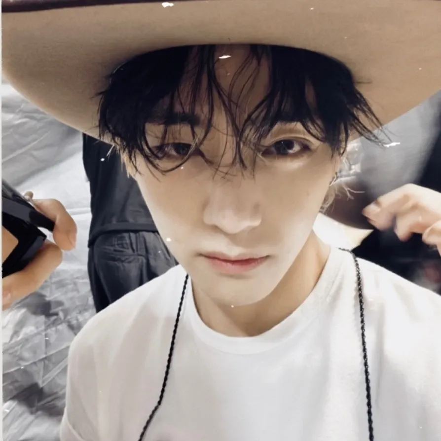뷔 (방탄소년단) 팬이 찍은 순간