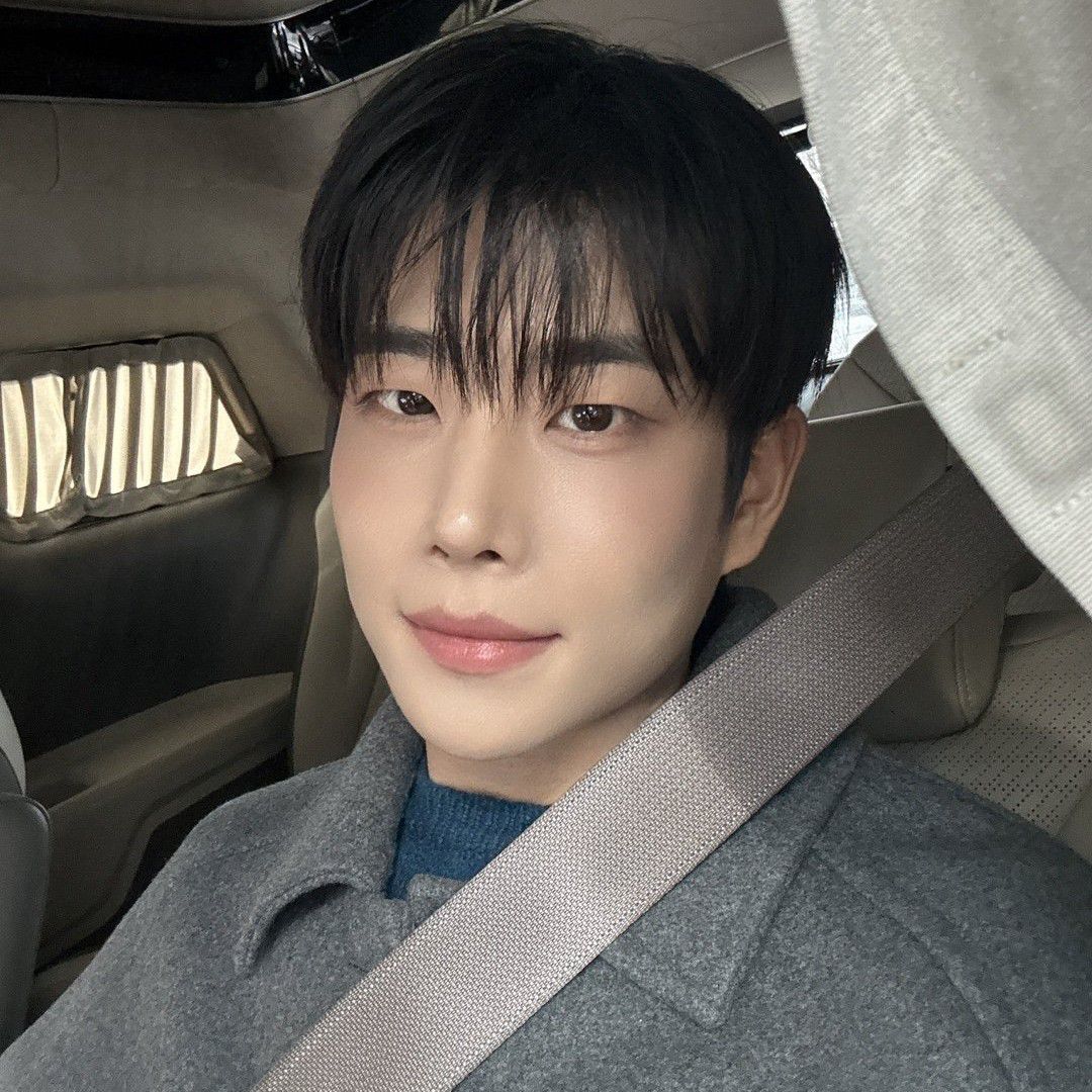 Latest photo of MJ (ASTRO)