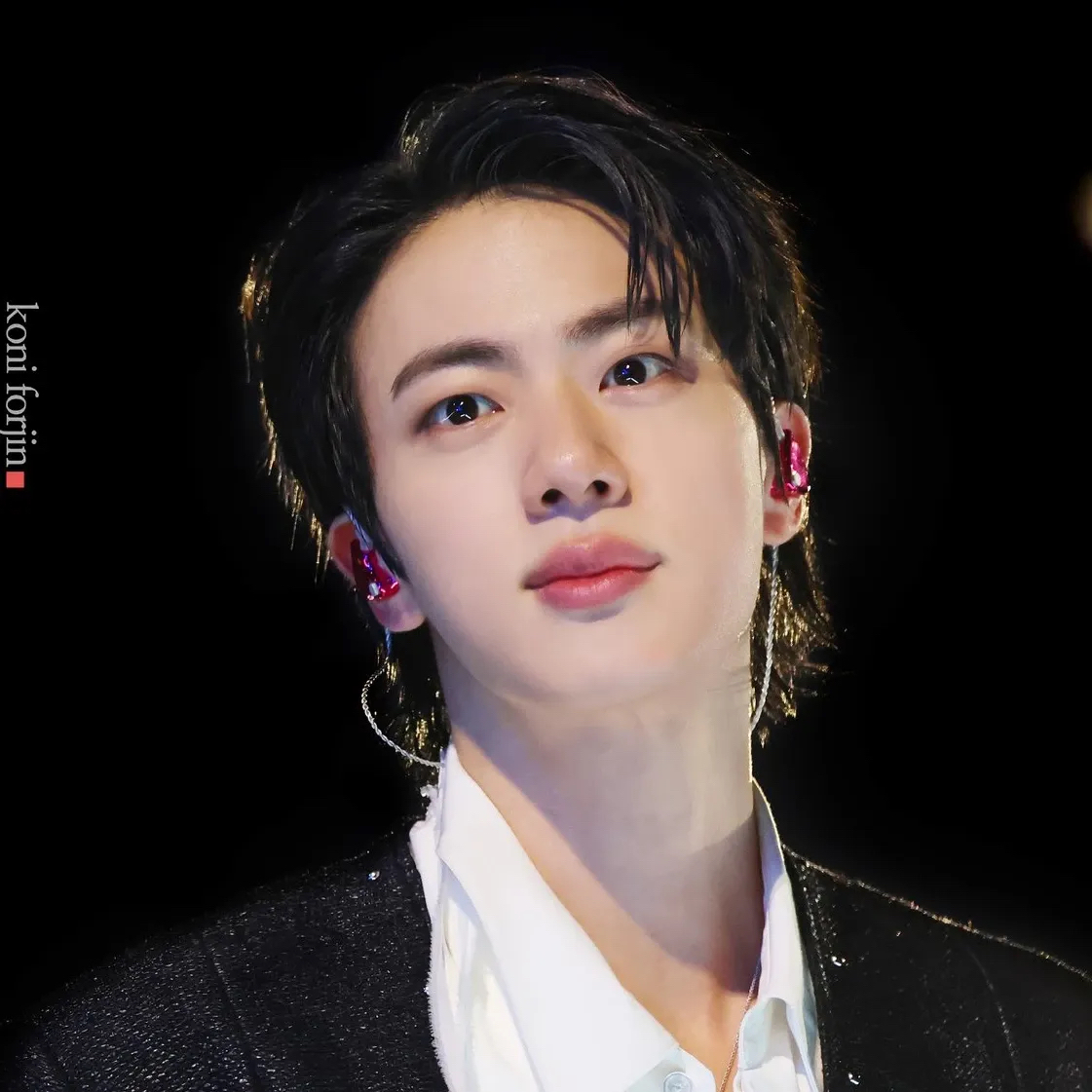 Momen yang diabadikan oleh penggemar Jin (BTS)