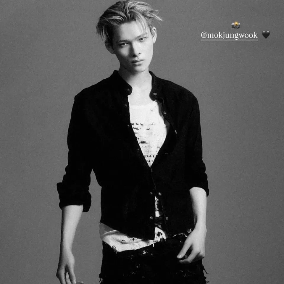 Foto aktivitas terbaru NI-KI (ENHYPEN)