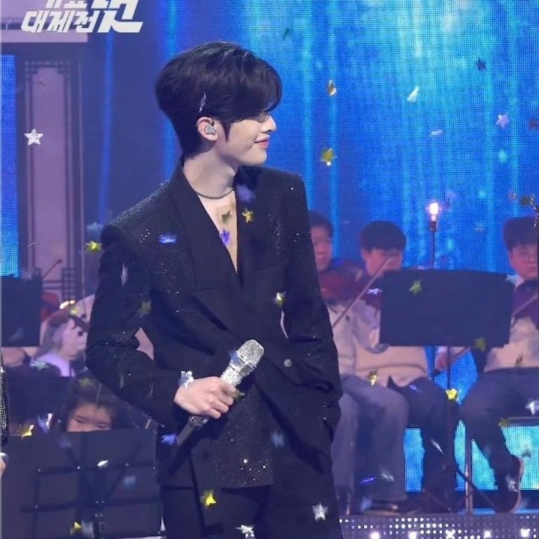 Behind-the-scenes cut of Ricky (ZEROBASEONE)