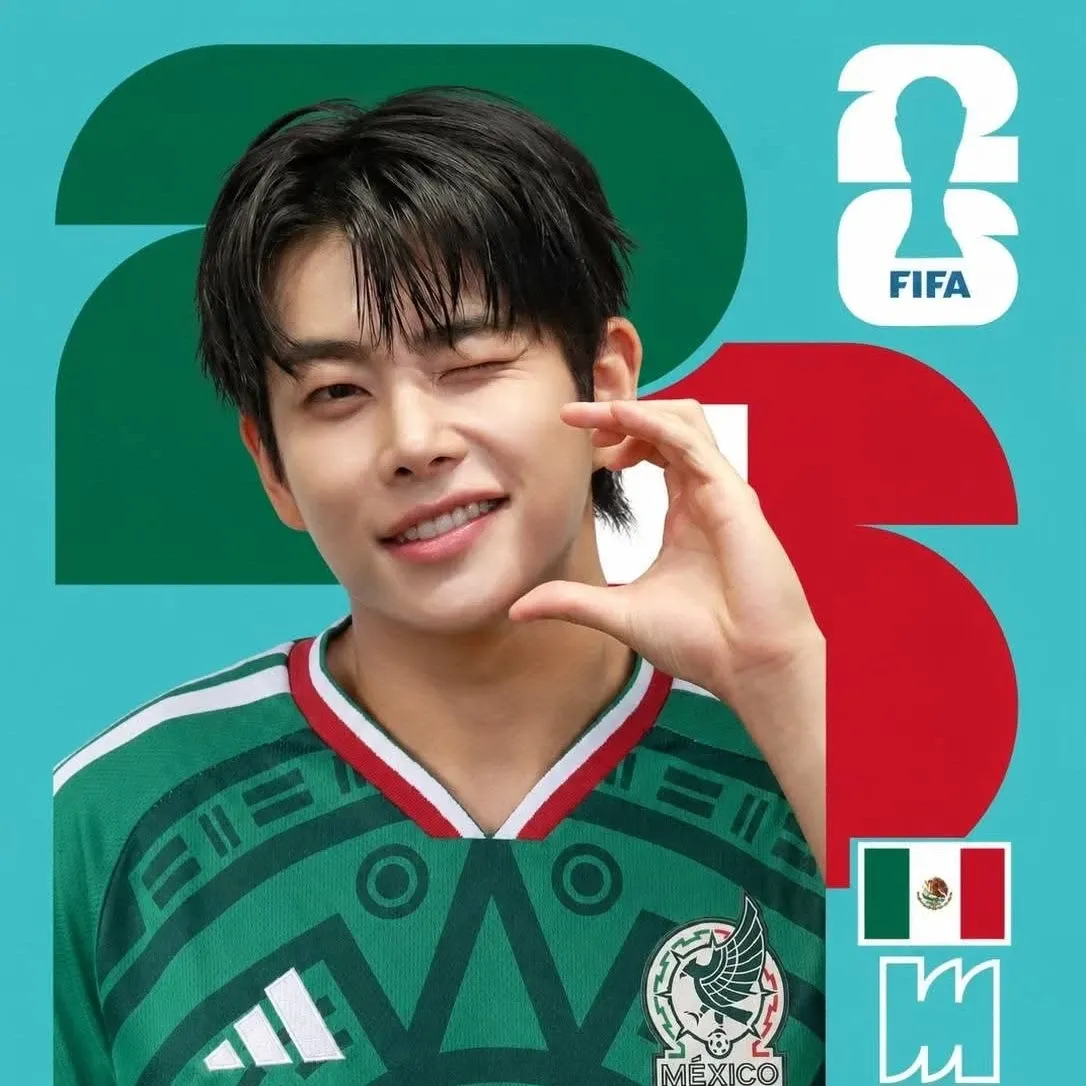 A moment captured by MJ (ASTRO)'s fan