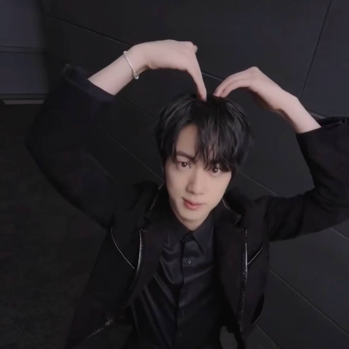 진 (방탄소년단) 최근 활동샷