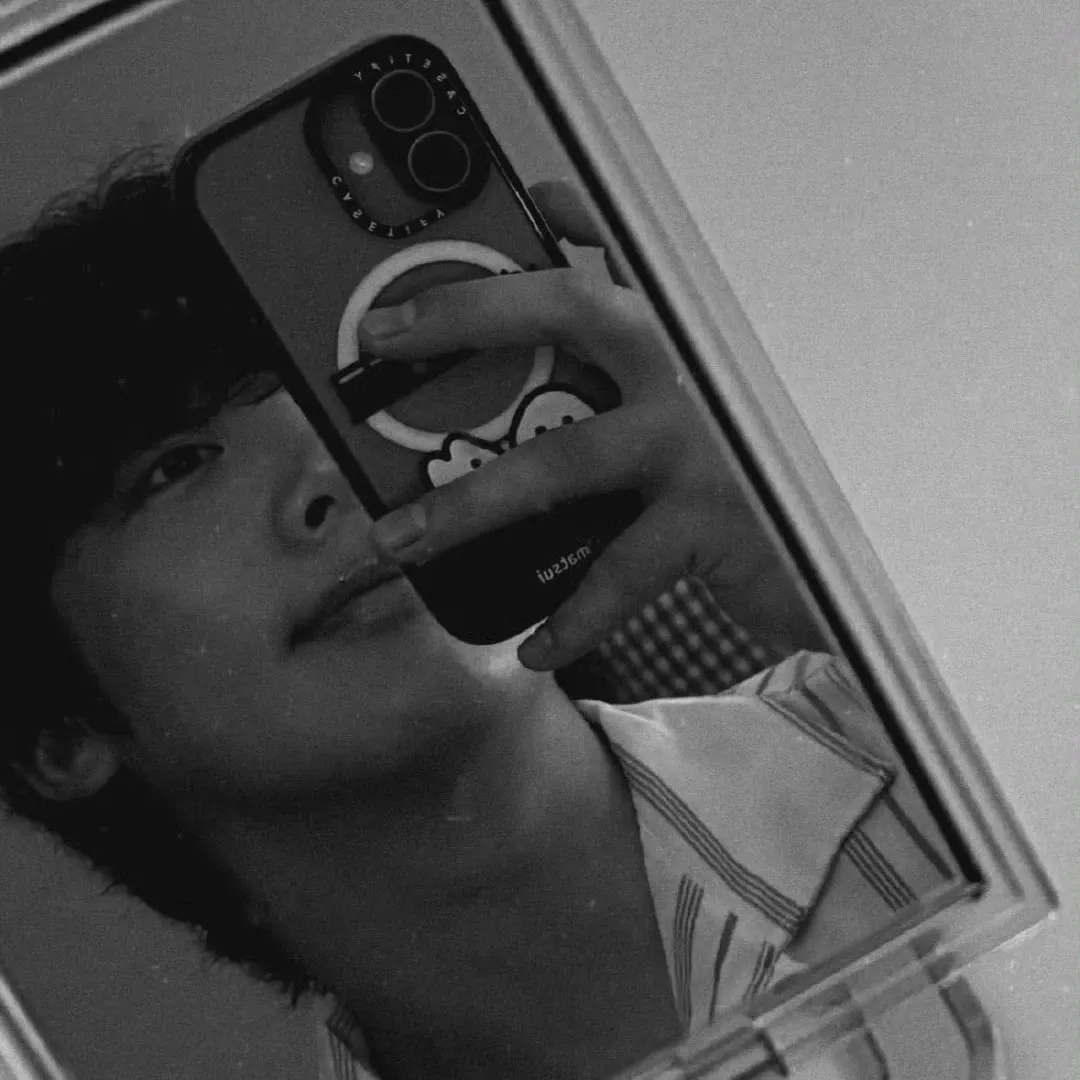Latest photo of Kim Yohan (WEi)