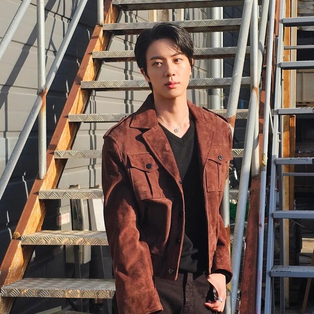 진 (방탄소년단) 최근 활동샷