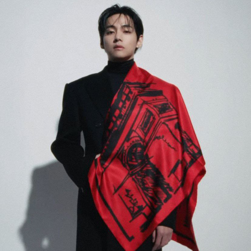 뷔 (방탄소년단)의 최신 사진