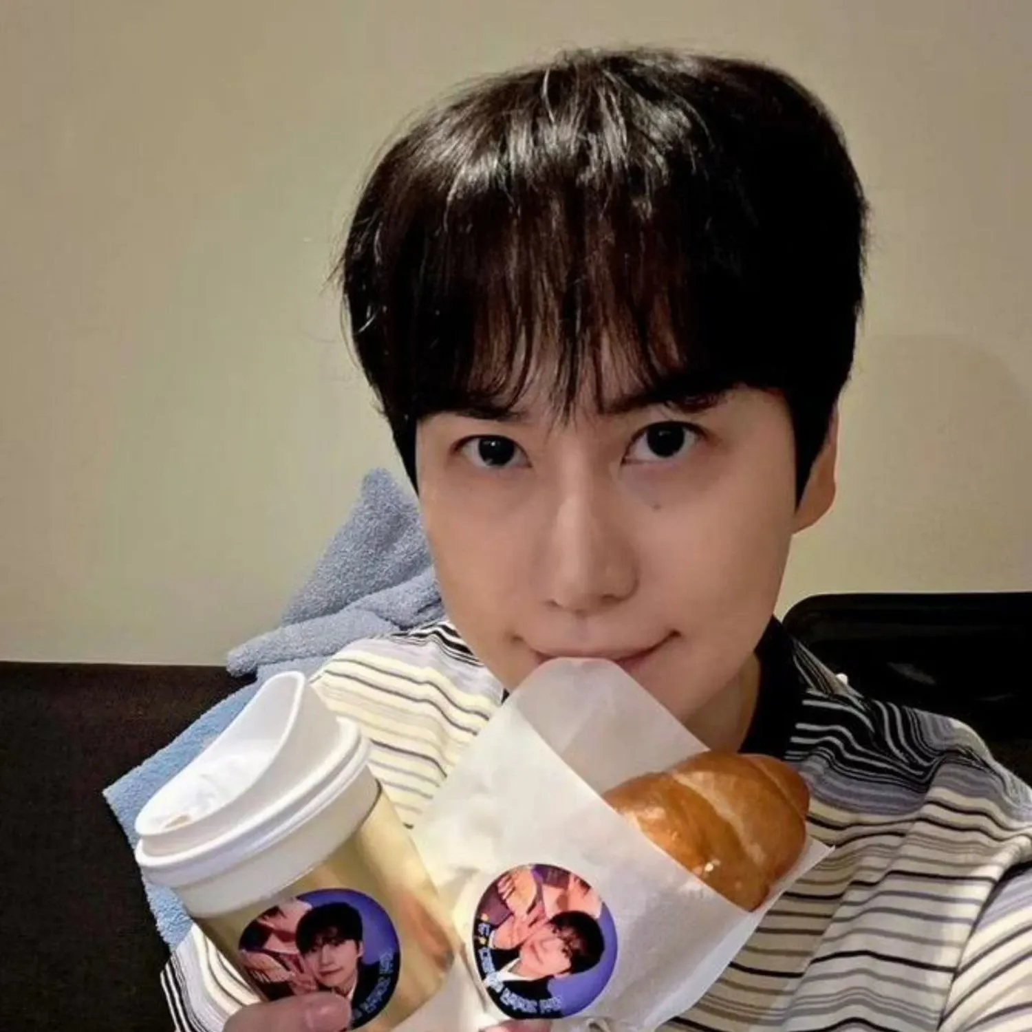 Behind-the-scenes cut of Kyuhyun (Super Junior)