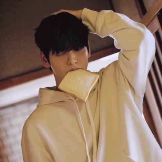 Momen yang diabadikan oleh penggemar Soobin (TOMORROW X TOGETHER)