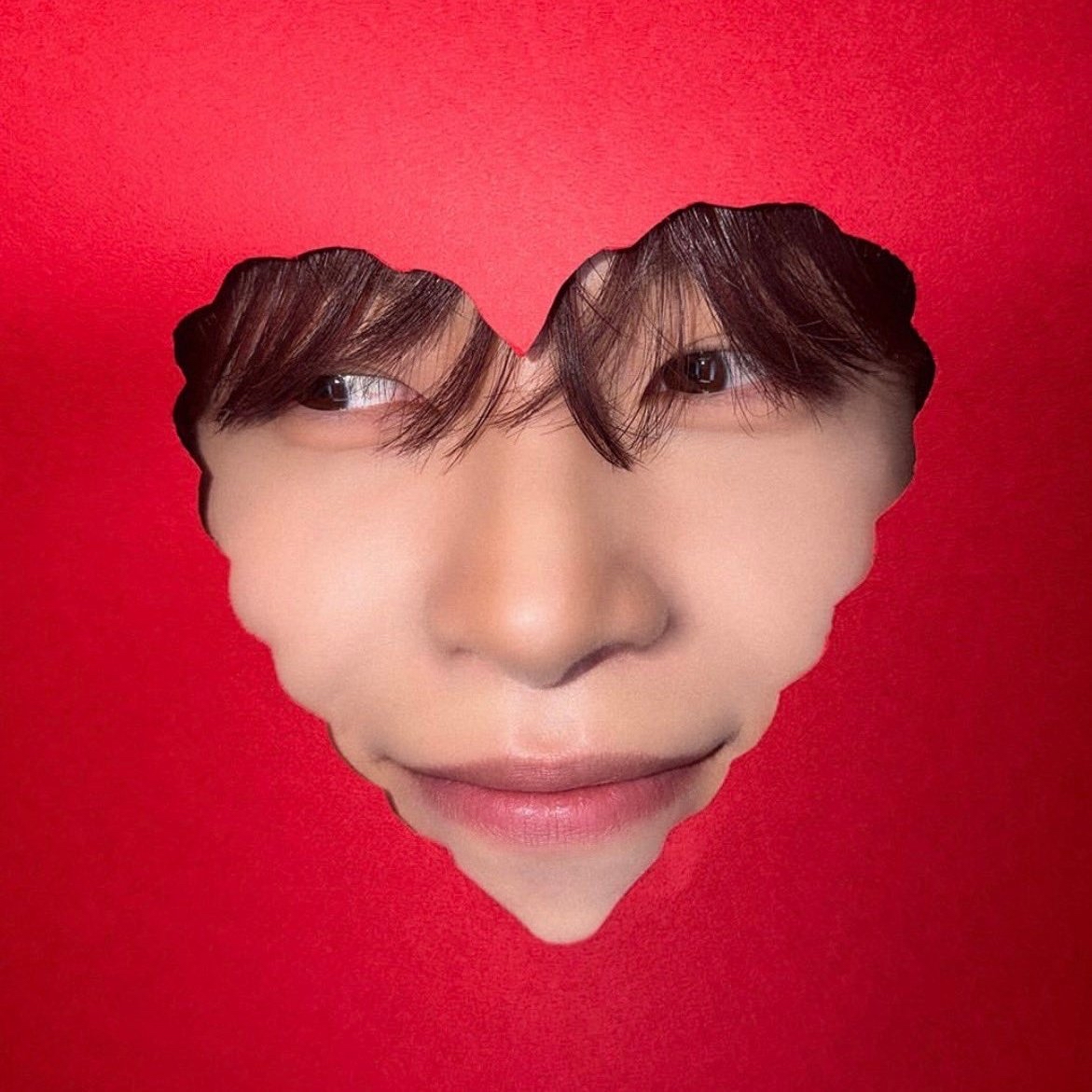 Behind-the-scenes cut of Kim Geonwoo (ALPHA DRIVE ONE)