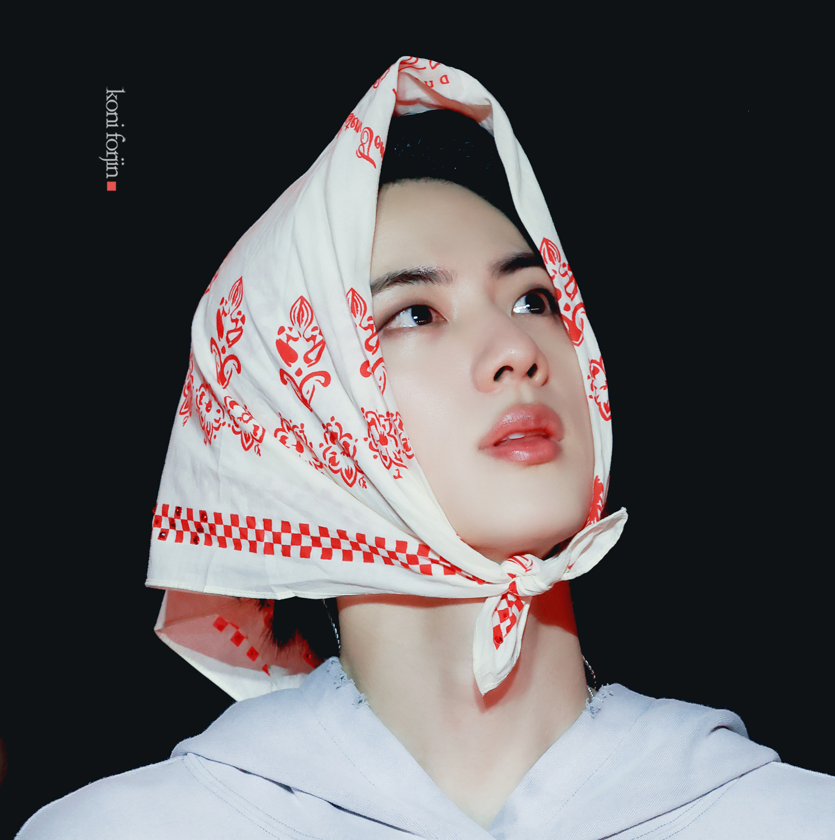 진 (방탄소년단)의 비하인드 컷