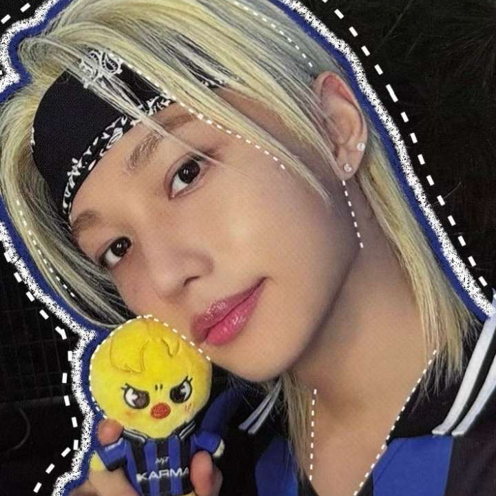 Latest photo of Felix (Stray Kids)