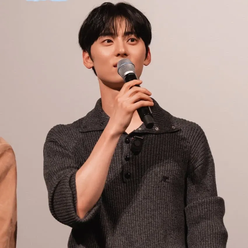 Latest photo of Hwang Minhyun