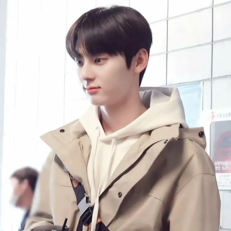 Momen yang diabadikan oleh penggemar Hwang Minhyun