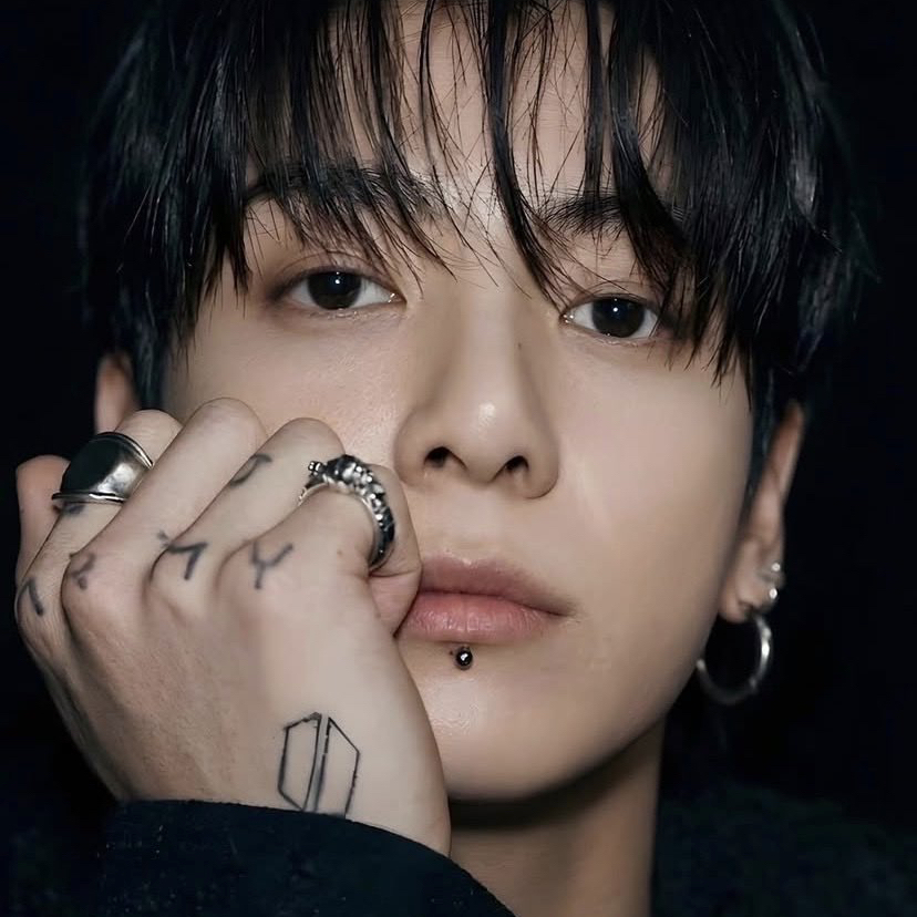 Latest photo of Jungkook (BTS)