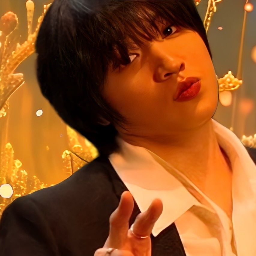 Latest photo of Wooseok (PENTAGON)