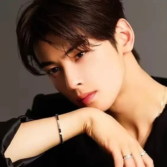 Behind-the-scenes cut of Eunwoo (ASTRO)
