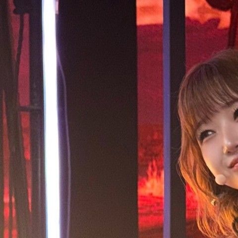 A moment captured by Chungha (I.O.I)'s fan