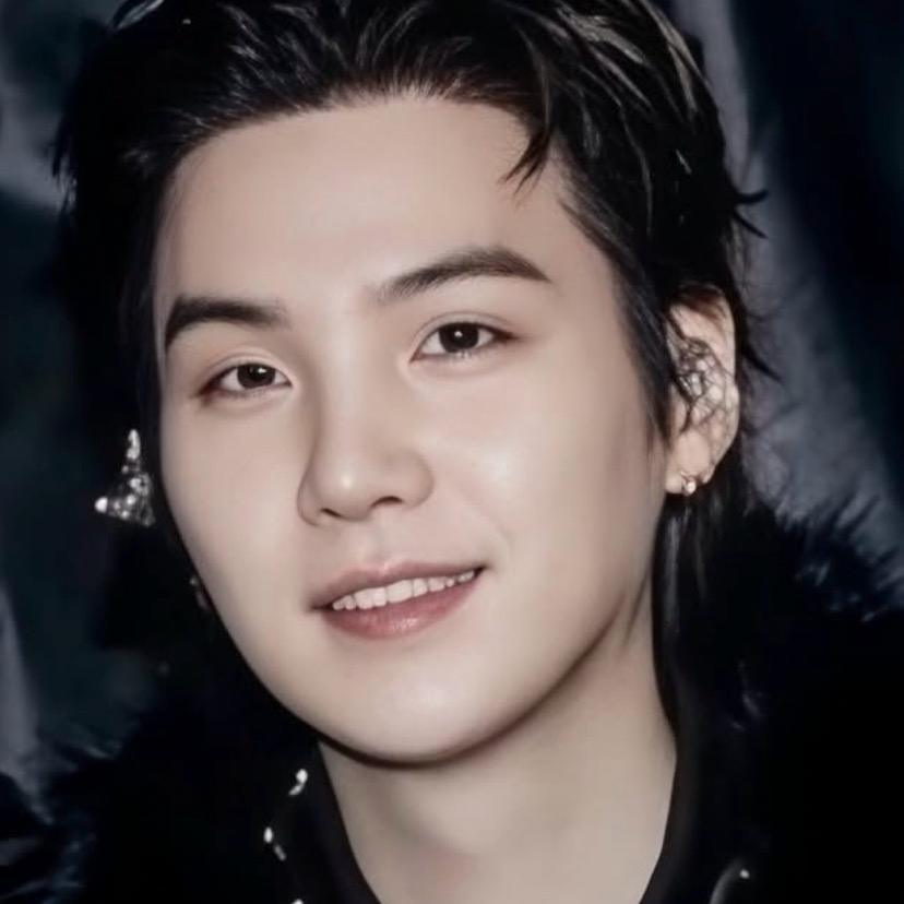 Foto terbaru SUGA (BTS)
