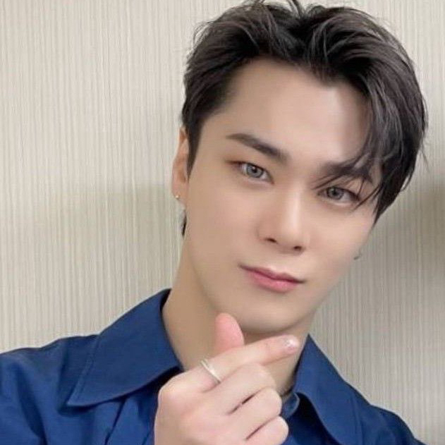 A moment captured by Moonbin (ASTRO)'s fan