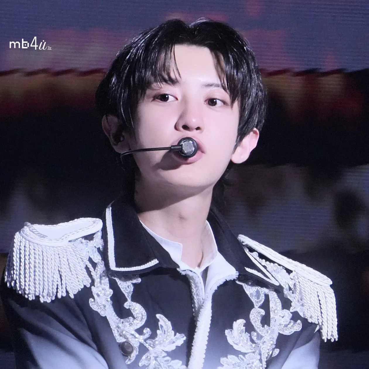 Recent activity shot of Chanyeol (EXO)