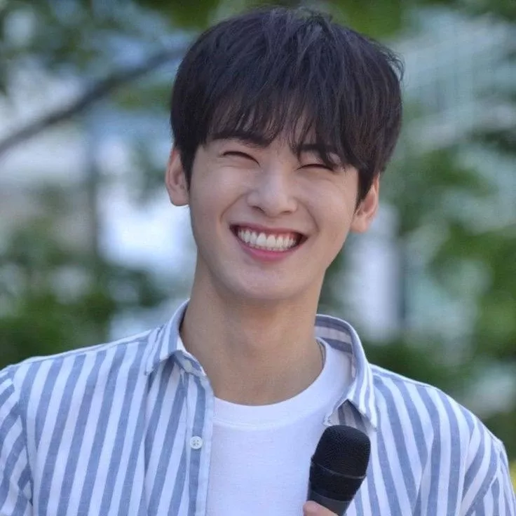 Behind-the-scenes cut of Eunwoo (ASTRO)