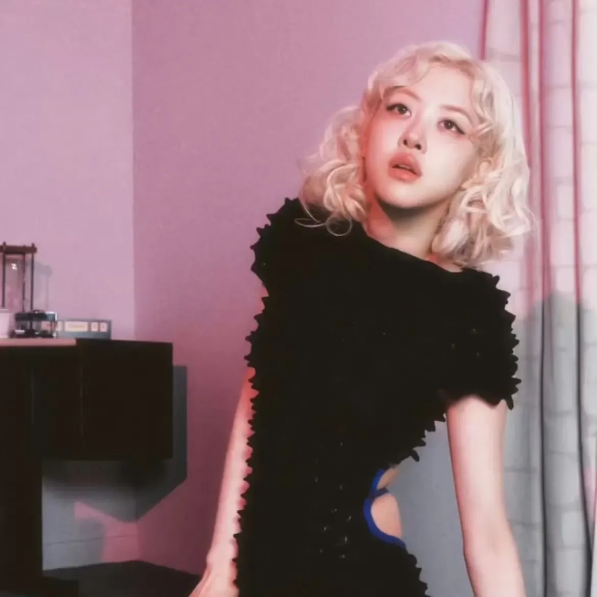 로제 (BLACKPINK) 최근 활동샷