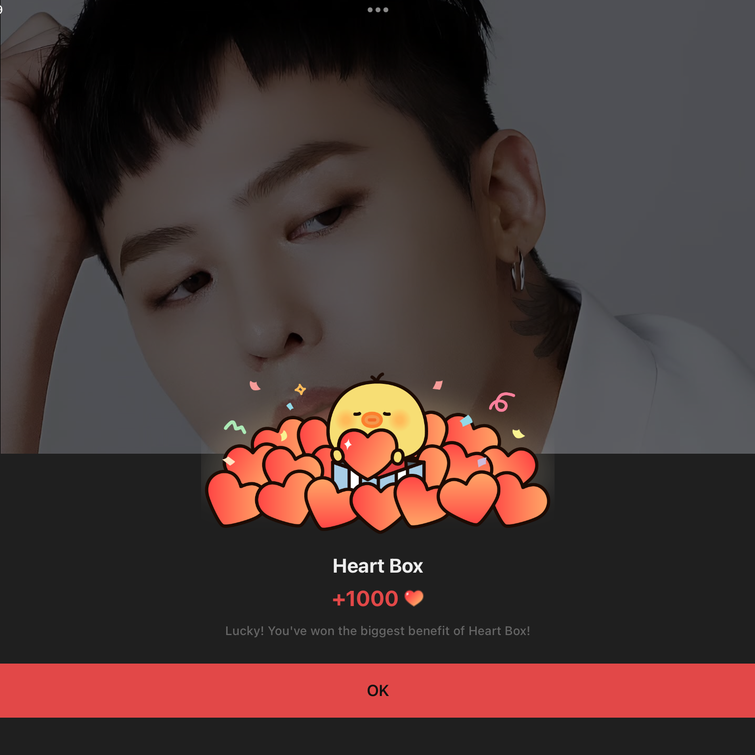 Foto aktivitas terbaru G-DRAGON (BIGBANG)