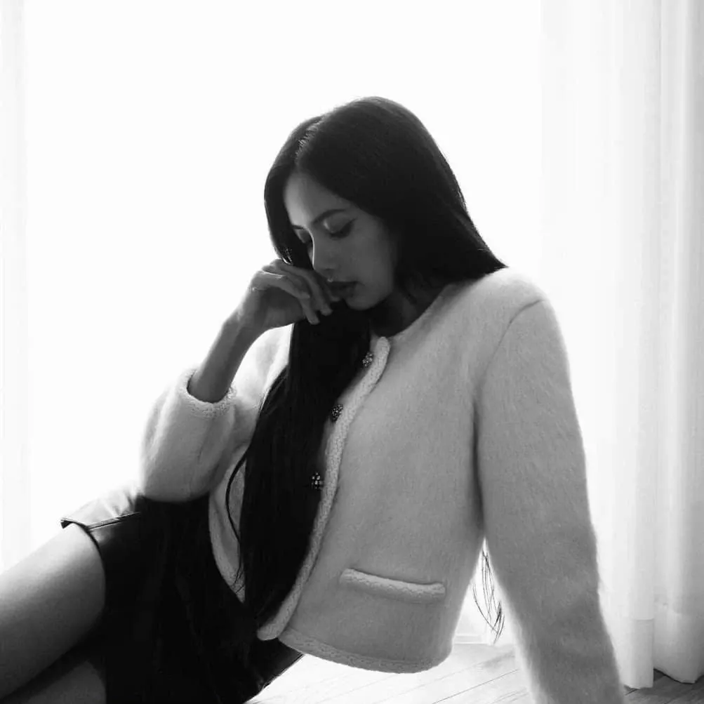 리사 (BLACKPINK)의 비하인드 컷