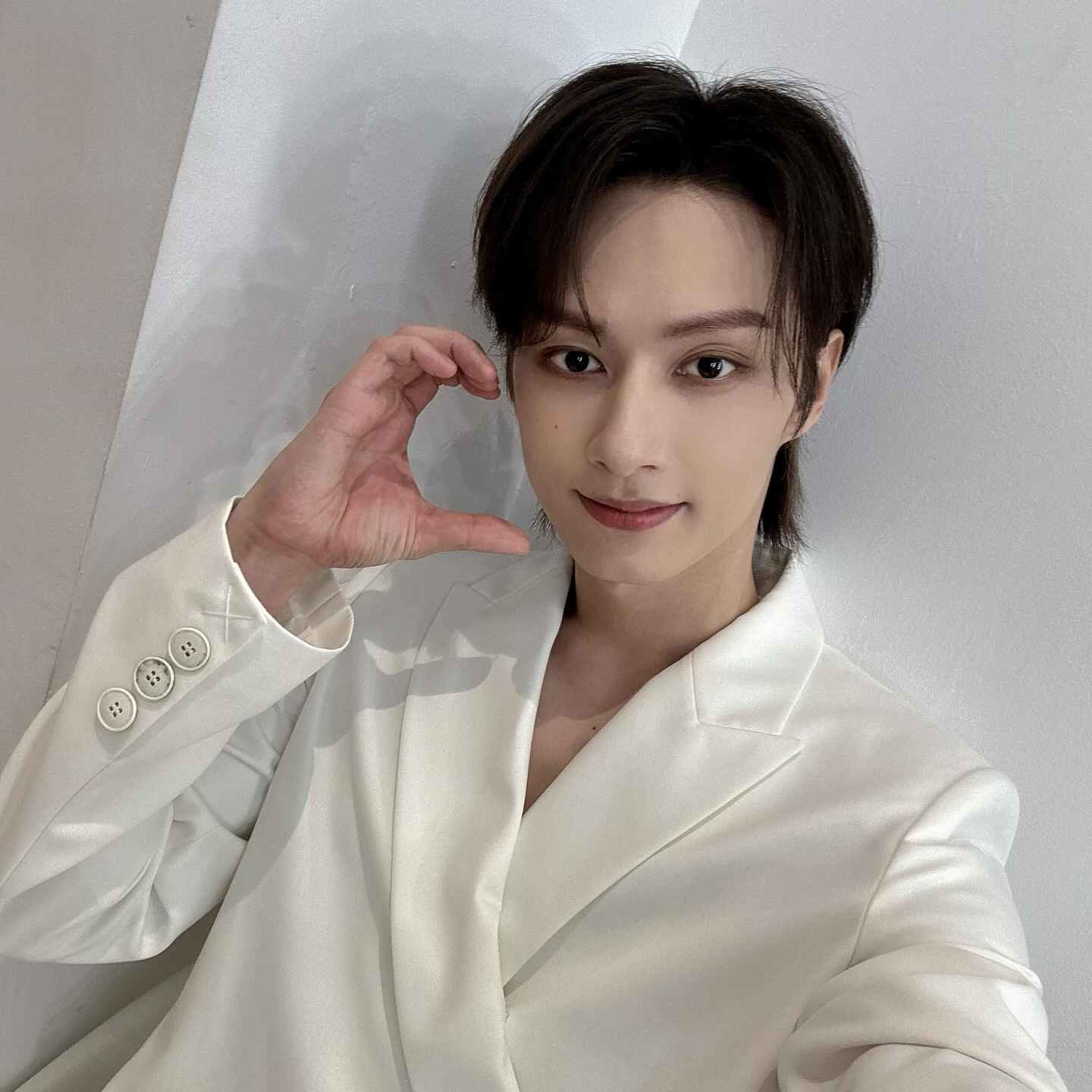 Latest photo of Jun (SEVENTEEN)