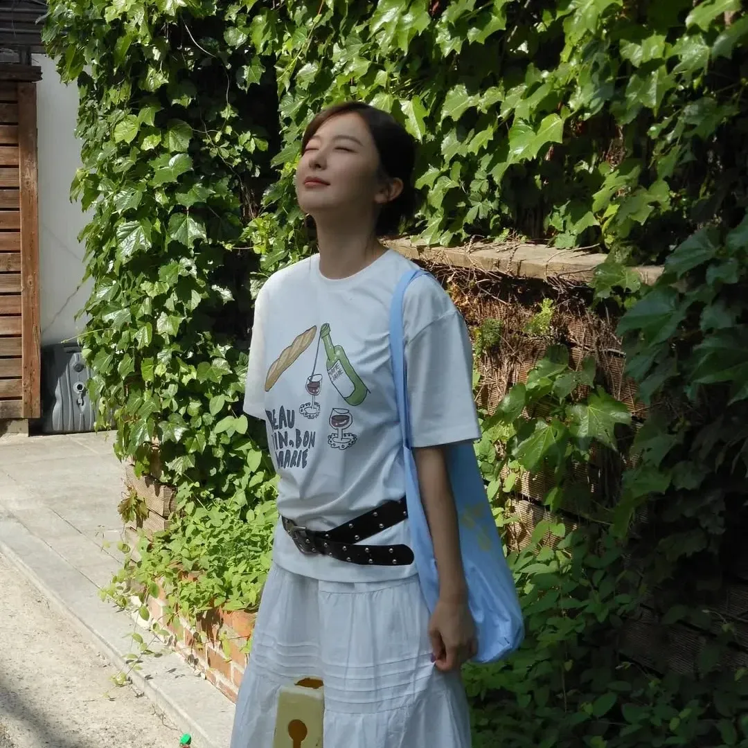 Behind-the-scenes cut of Seulgi (Red Velvet)