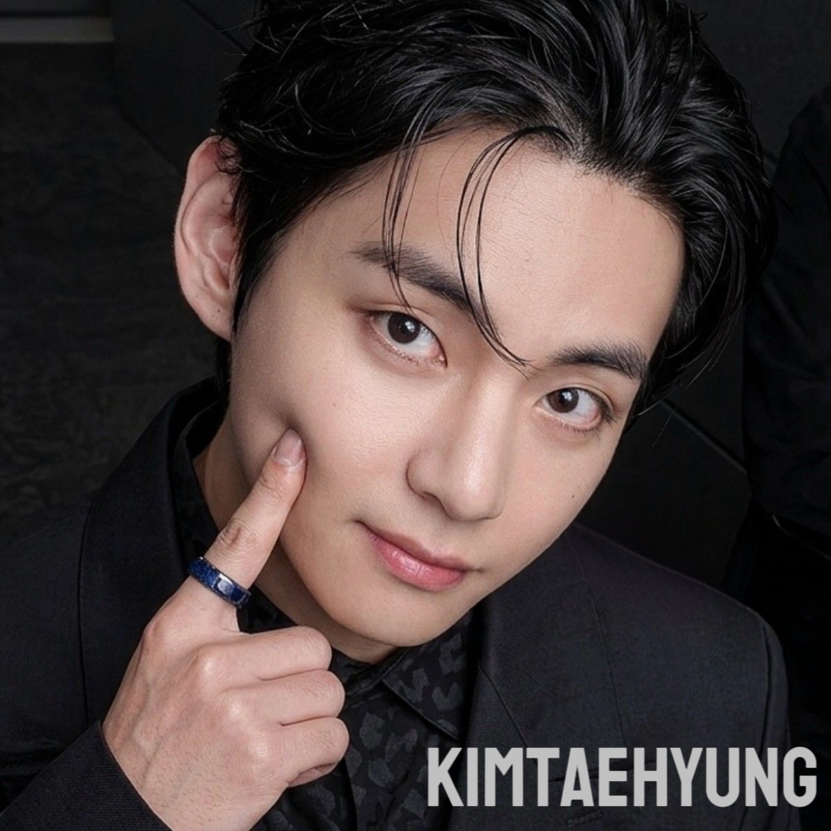 뷔 (방탄소년단)의 비하인드 컷