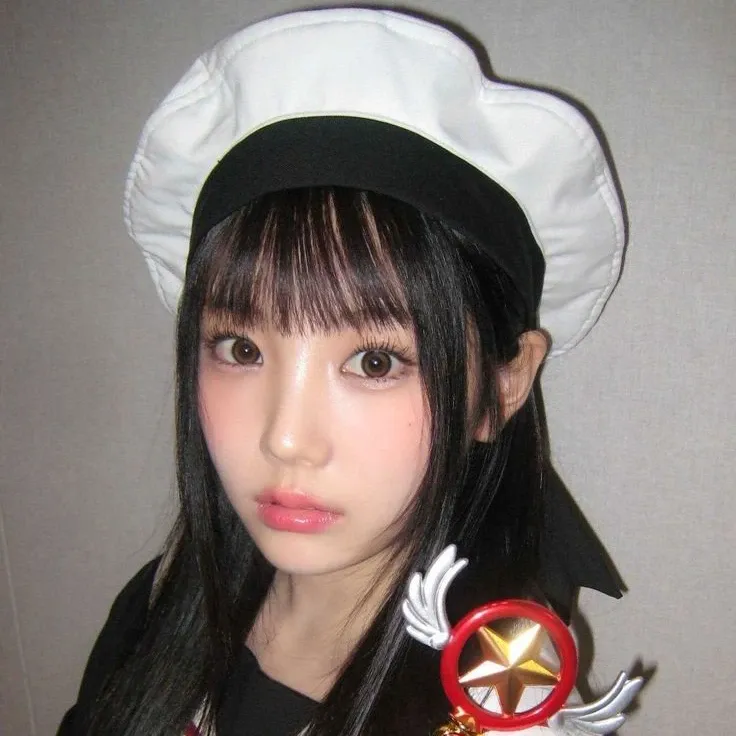 Recent activity shot of Wonhee (ILLIT)