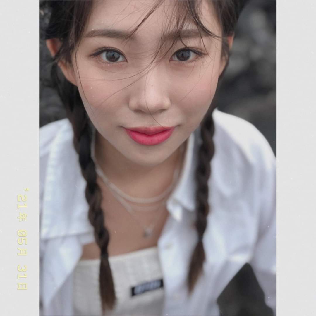 Recent activity shot of DOSIE (PURPLE K!SS)