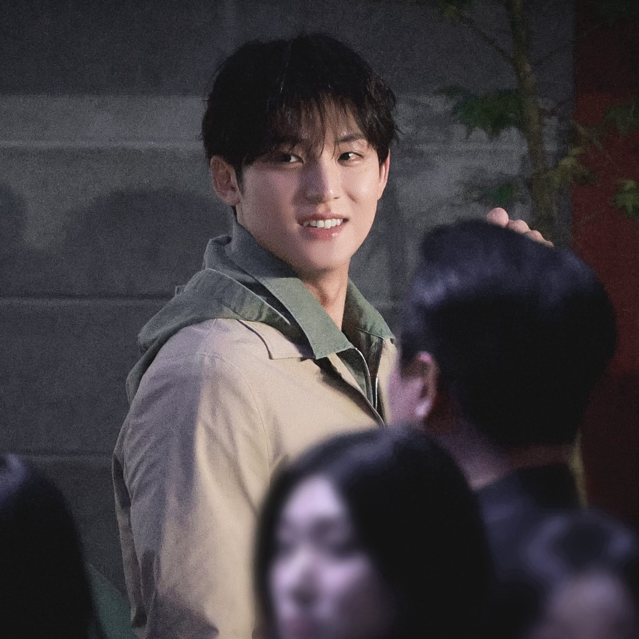 Behind-the-scenes cut of SEVENTEEN