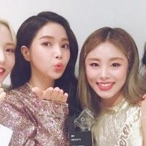 A moment captured by MAMAMOO's fan